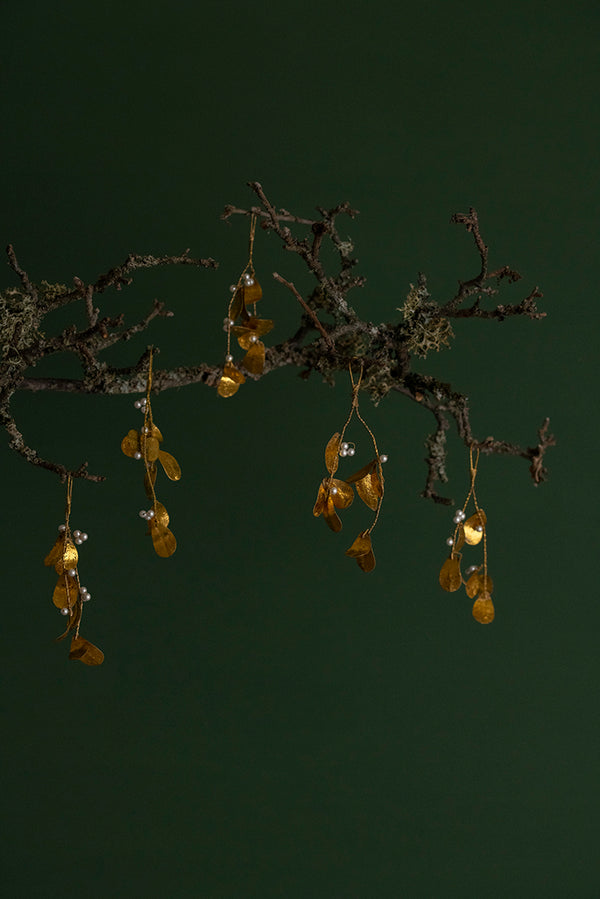 Golden Hanging Mistletoe large